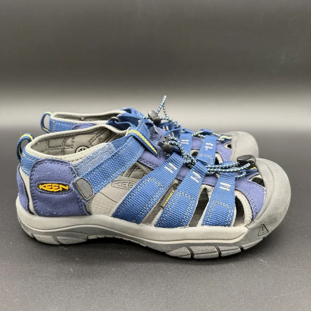 Keen‎ Newport H2 Hiking Sandals Size 5 Big Kids Blue Water Shoes Casual Outdoor